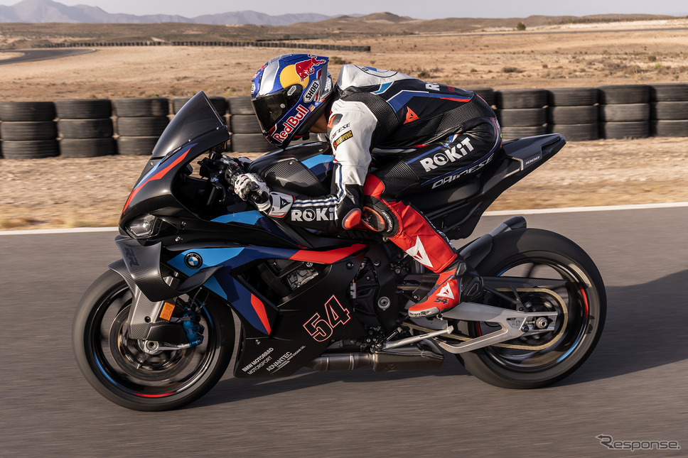 BMW M 1000 RR 改良新型《photo by BMW》