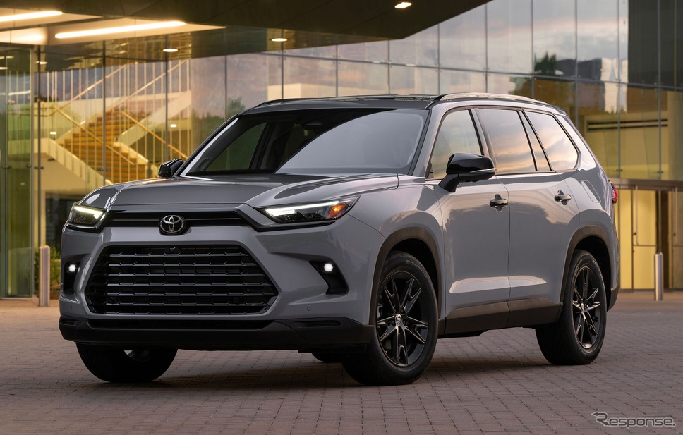 トヨタ・グランドハイランダーの「ハイブリッドナイトシェードエディション」《photo by Toyota》