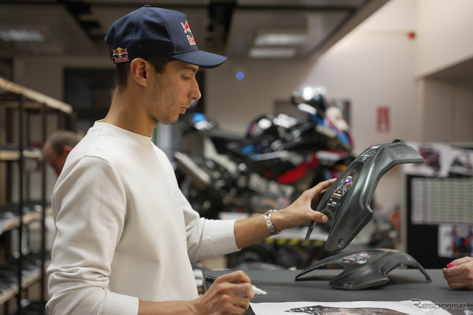 WorldSBKで優勝したトプラク・ラズガットリオグル選手《photo by BMW》