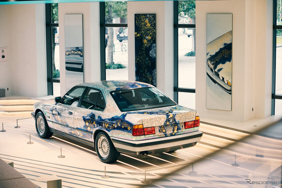 日本画家の加山又造氏によって制作され、1990年にお披露目されたアート車両。ベースはBMW535i《写真提供 BMWグループジャパン》