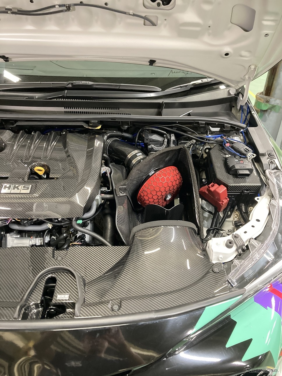 レインカバーを装備《画像提供 HKS》