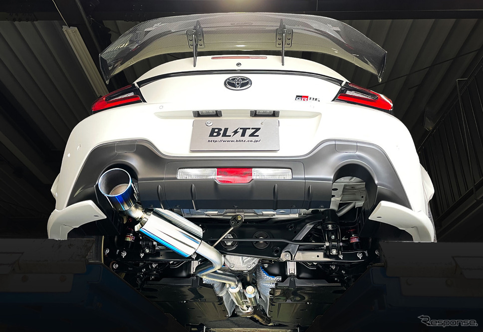ブリッツのオールチタン製エキゾーストシステム「ニュルスペックF-Ti」《写真提供 BLITZ》