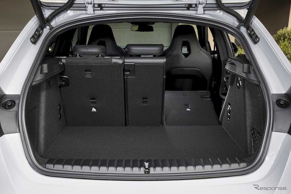 BMW 1シリーズ 新型(BMW M135 xDrive)《photo by BMW》
