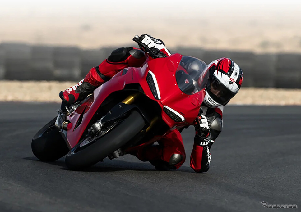 史上最軽量のドゥカティ パニガーレ、新型『V2』発表…EICMA2024《photo by Ducati》