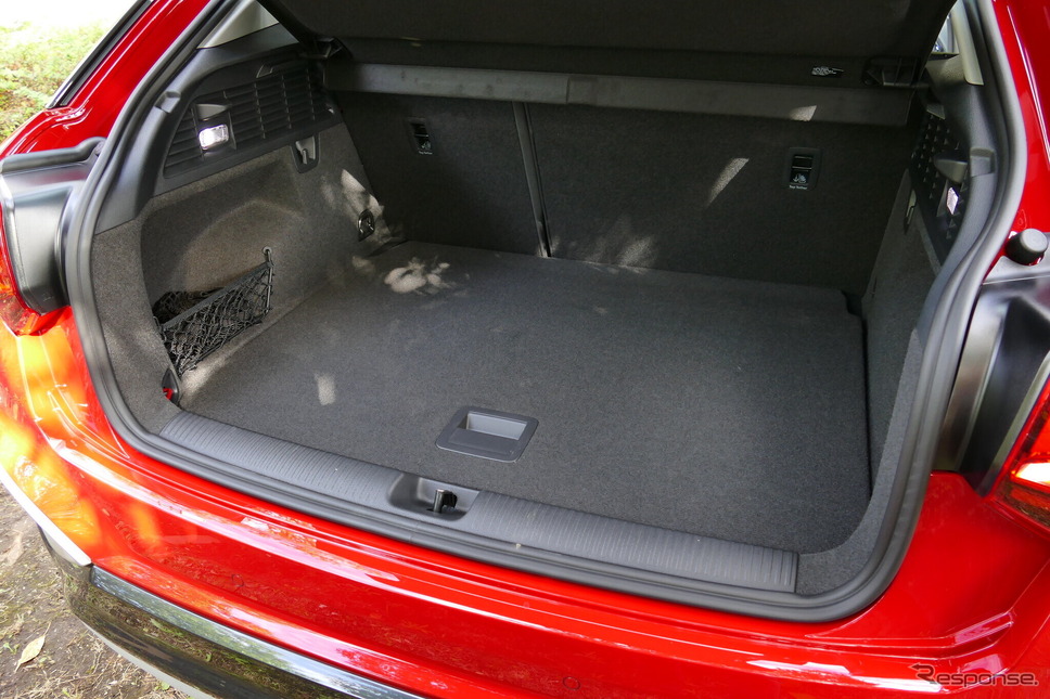 アウディQ2 35 TFSI advanced《写真撮影 島崎七生人》