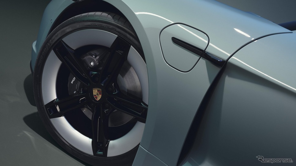 ポルシェ・タイカン4《photo by Porsche》