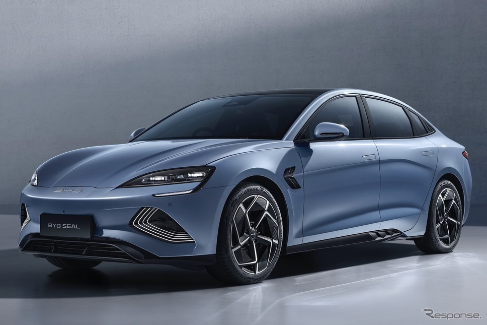 行幸通り / ジャパンモビリティショー2023出展車：BYDシール《写真提供 BYDジャパン》