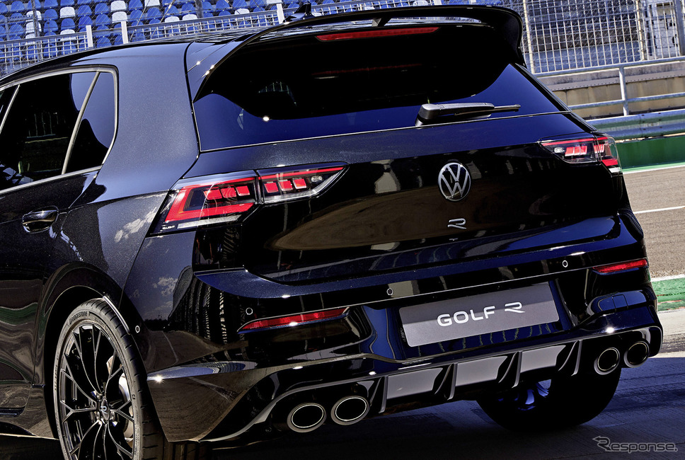 フォルクスワーゲン ゴルフR ブラックエディション《photo by VW》