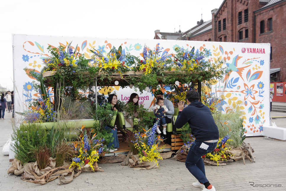 「Local Green Festival '24」に展示されたヤマハのグリーンスローモビリティ《写真撮影 宮崎壮人》