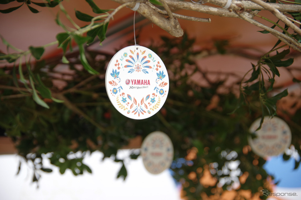 「Local Green Festival '24」に展示されたヤマハのグリーンスローモビリティ《写真撮影 宮崎壮人》