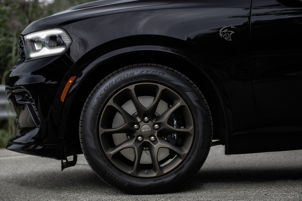 ダッジ・デュランゴの「SRTヘルキャット」《photo by Dodge》