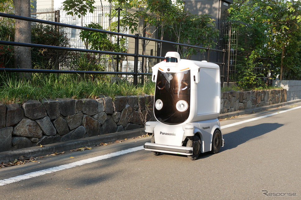 パナソニックの自動搬送ロボットが吉野家でフードデリバリー実証実験《写真提供 パナソニック》