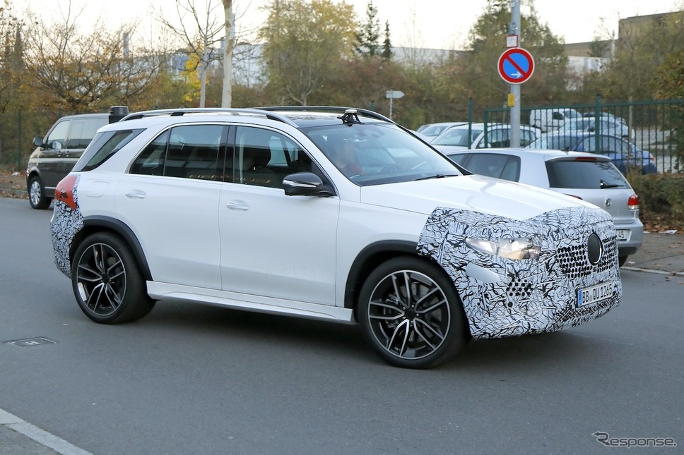 メルセデスベンツ GLE 改良新型のプロトタイプ《APOLLO NEWS SERVICE》