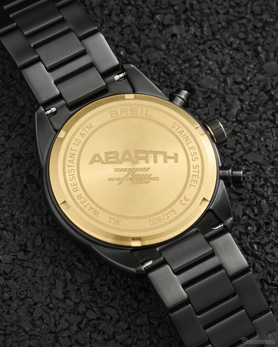 アバルト75周年記念したブレイルとの限定コラボ時計《photo by Abarth》