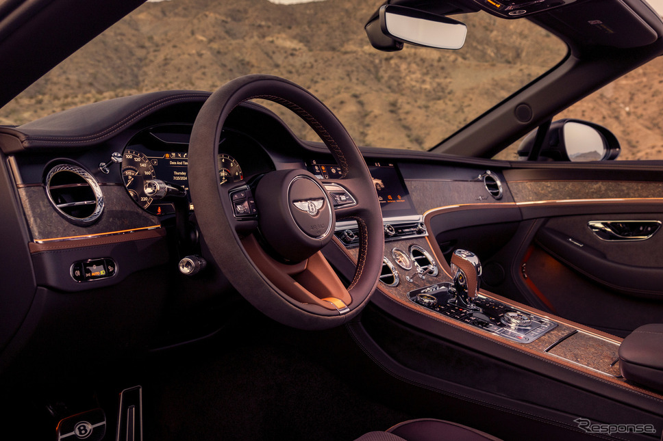 ベントレー『コンチネンタルGTスピードコンバーチブル』の「テクスチャー表現」コレクション《photo by Bentley》