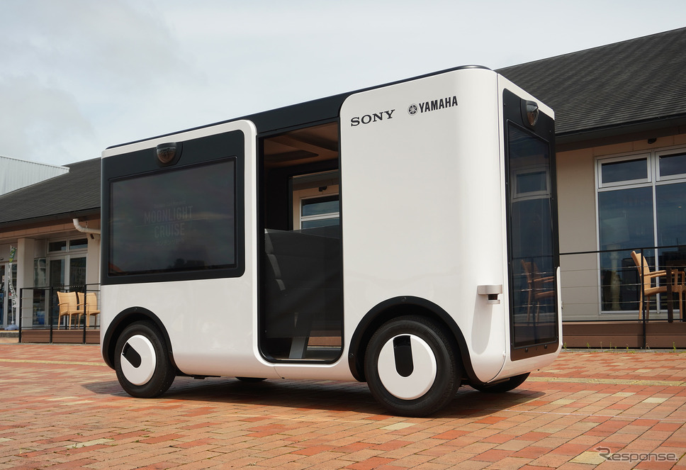 ヤマハ発動機とソニーの共同開発によるエンタメ自動走行車両『SC-1』《写真撮影 宮崎壮人》