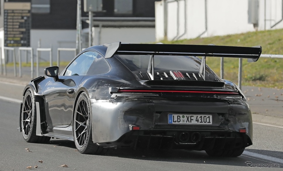 ポルシェ 911 GT3 RS 改良新型のプロトタイプ《APOLLO NEWS SERVICE》