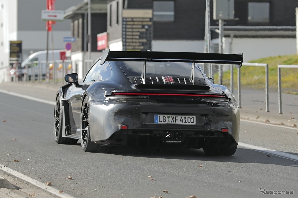 ポルシェ 911 GT3 RS 改良新型のプロトタイプ《APOLLO NEWS SERVICE》