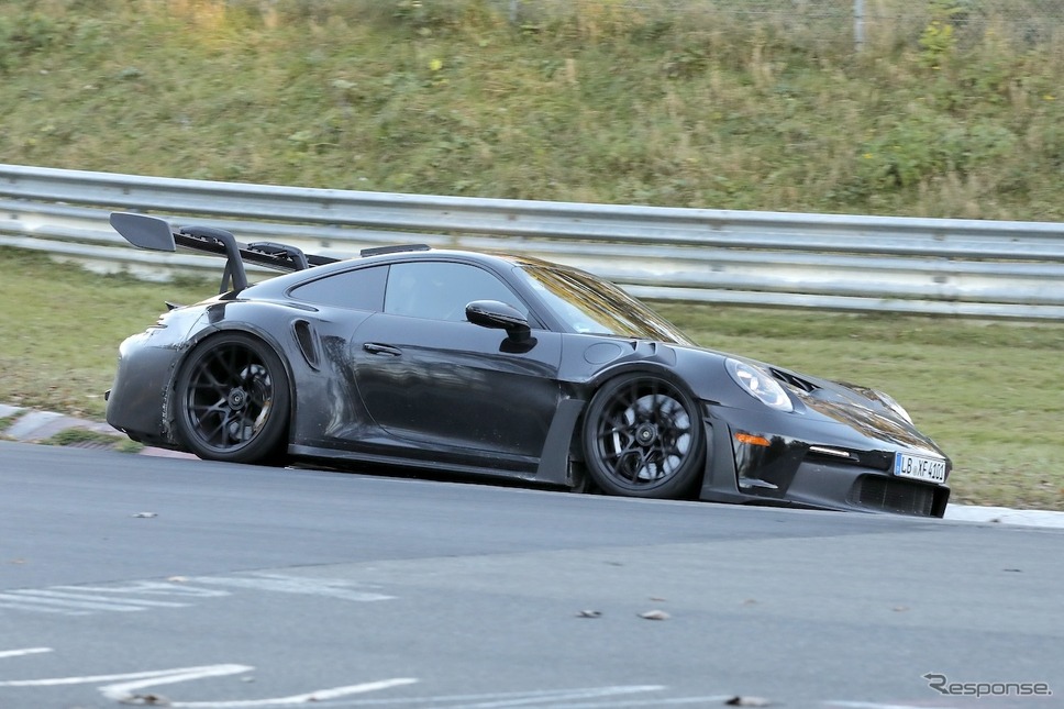ポルシェ 911 GT3 RS 改良新型のプロトタイプ《APOLLO NEWS SERVICE》