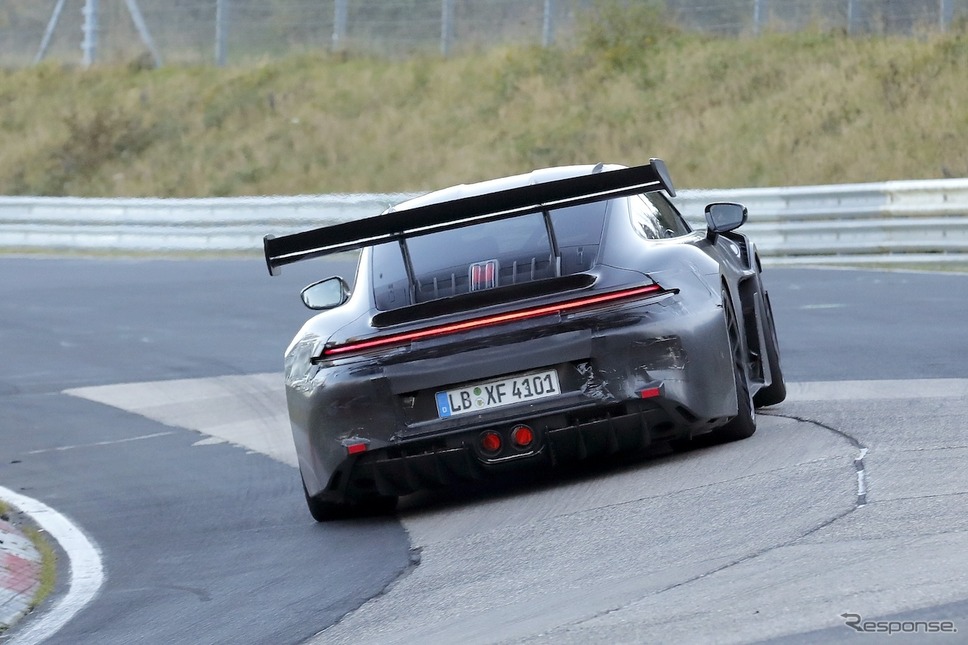 ポルシェ 911 GT3 RS 改良新型のプロトタイプ《APOLLO NEWS SERVICE》