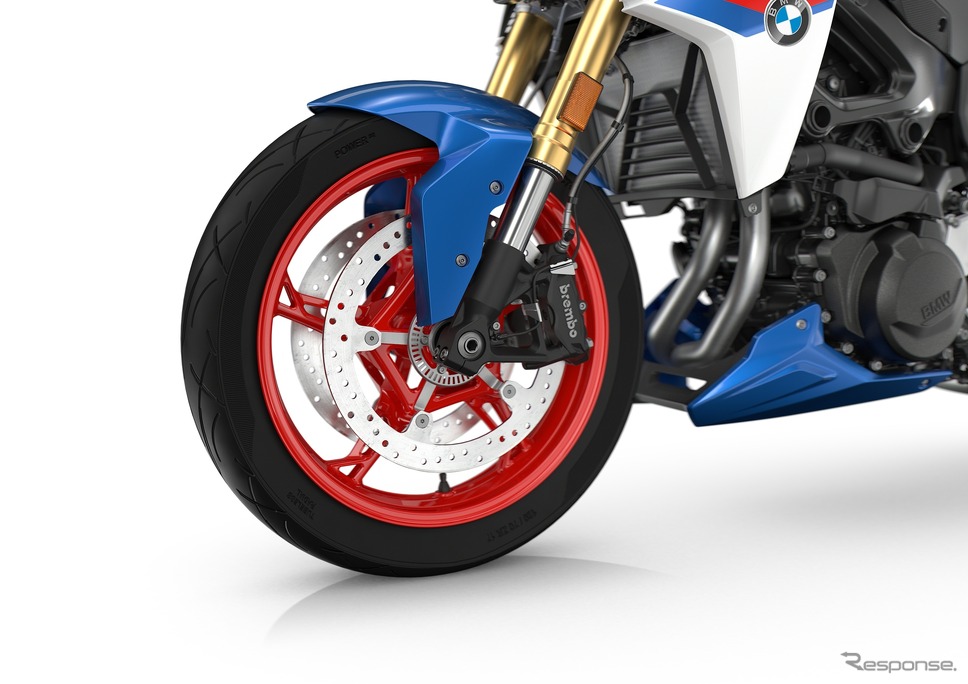 BMW F 900 R 改良新型《photo by BMW》