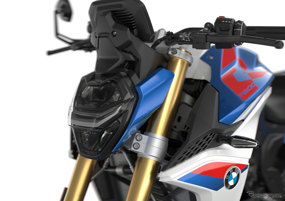 BMW F 900 R 改良新型《photo by BMW》