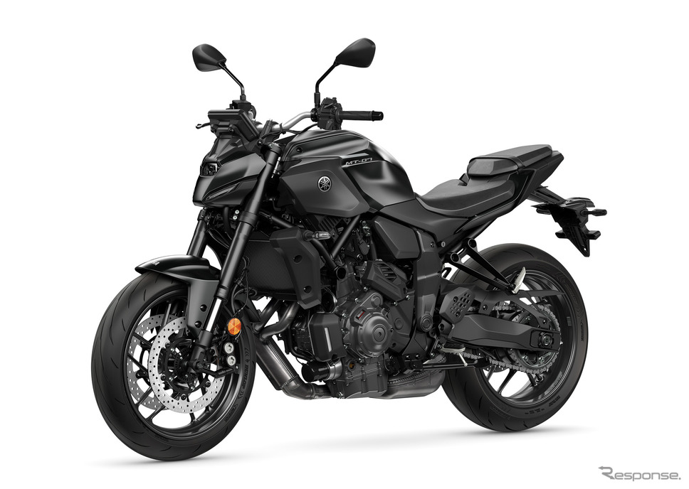 定番カラー「テックブラック」のMT-07 2025年モデル《photo by Yamaha Motor》