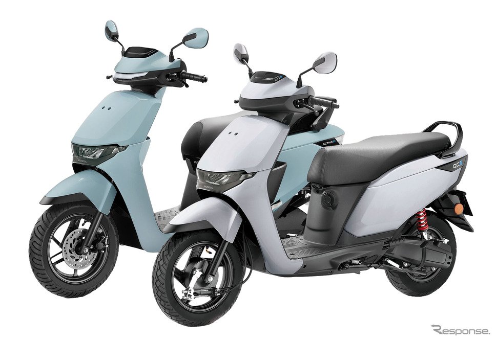 ホンダ ACTIVA e:(左)とQC1(右)《photo by Honda》