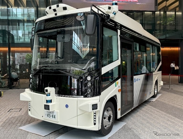 新型自動運転バス車内探検《写真提供 川崎市》
