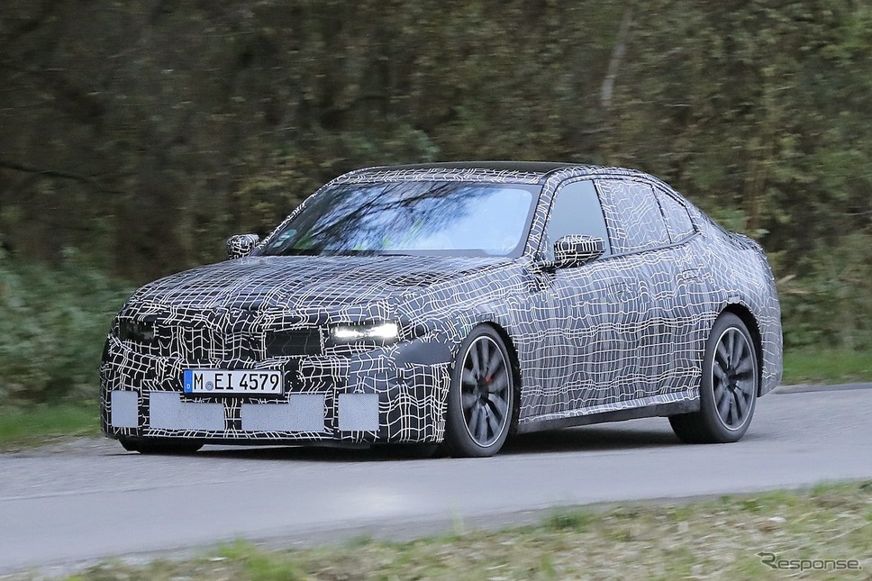 BMW 3シリーズ 次期型のプロトタイプ《APOLLO NEWS SERVICE》