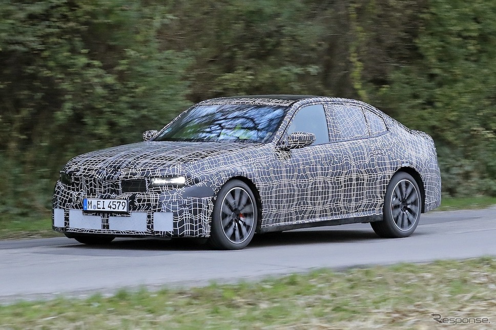 BMW 3シリーズ 次期型のプロトタイプ《APOLLO NEWS SERVICE》