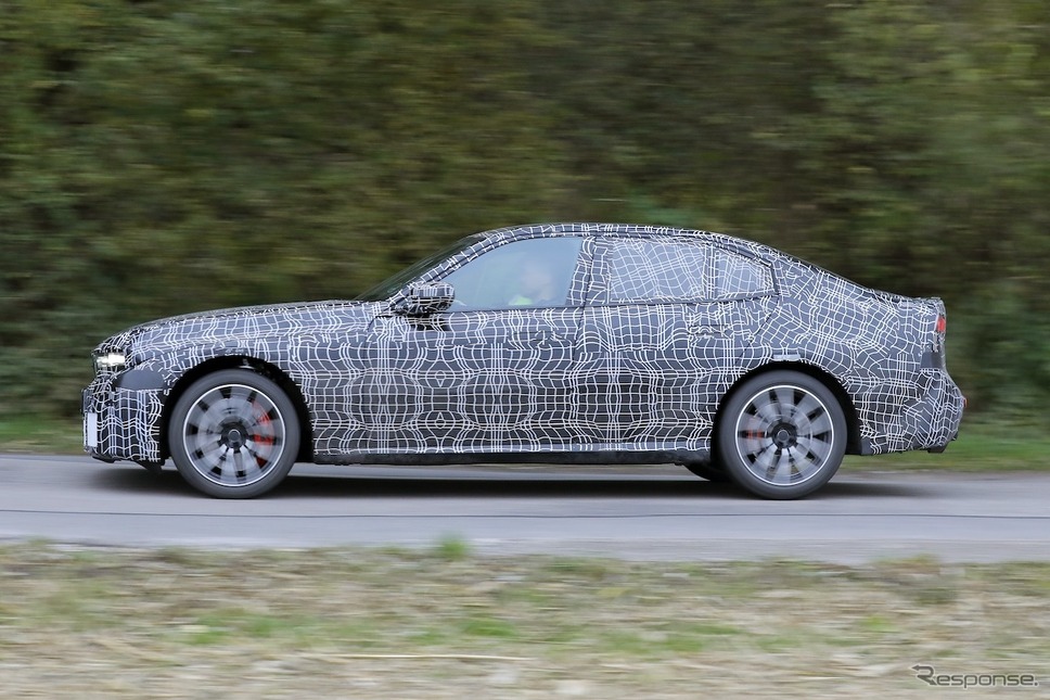 BMW 3シリーズ 次期型のプロトタイプ《APOLLO NEWS SERVICE》