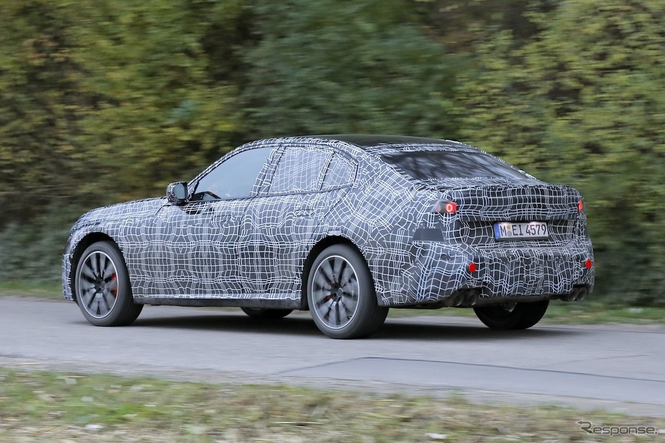 BMW 3シリーズ 次期型のプロトタイプ《APOLLO NEWS SERVICE》