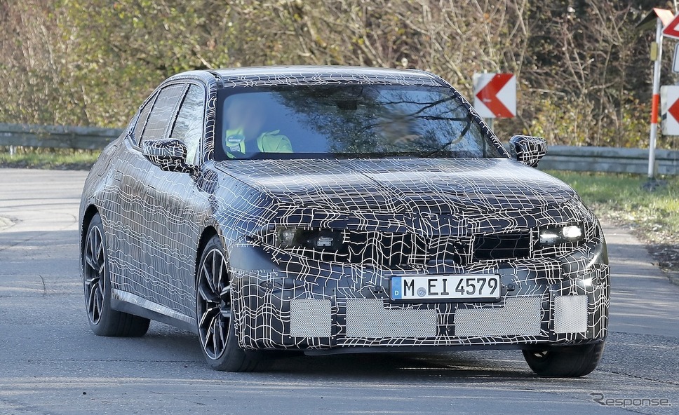 BMW 3シリーズ 次期型のプロトタイプ《APOLLO NEWS SERVICE》