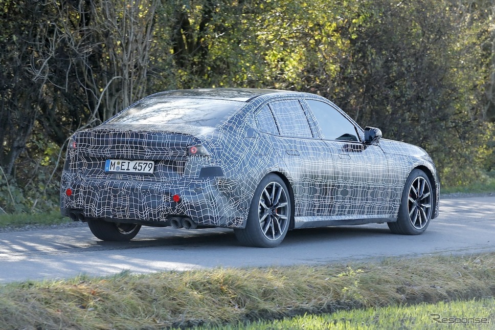 BMW 3シリーズ 次期型のプロトタイプ《APOLLO NEWS SERVICE》