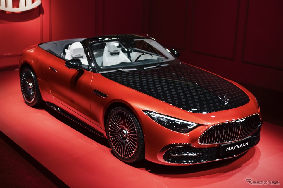 メルセデス・マイバッハSL680モノグラムシリーズ(レッドアンビエンス)《写真提供 メルセデス・ベンツ日本》