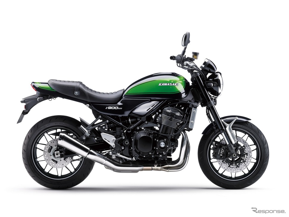 カワサキ Z900RS(メタリックディアブロブラック×キャンディライムグリーン)《写真提供 カワサキモータースジャパン》