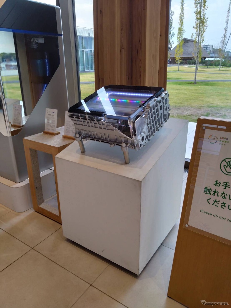 水電解スタック（カットモデル）《写真提供 愛知県豊田市》