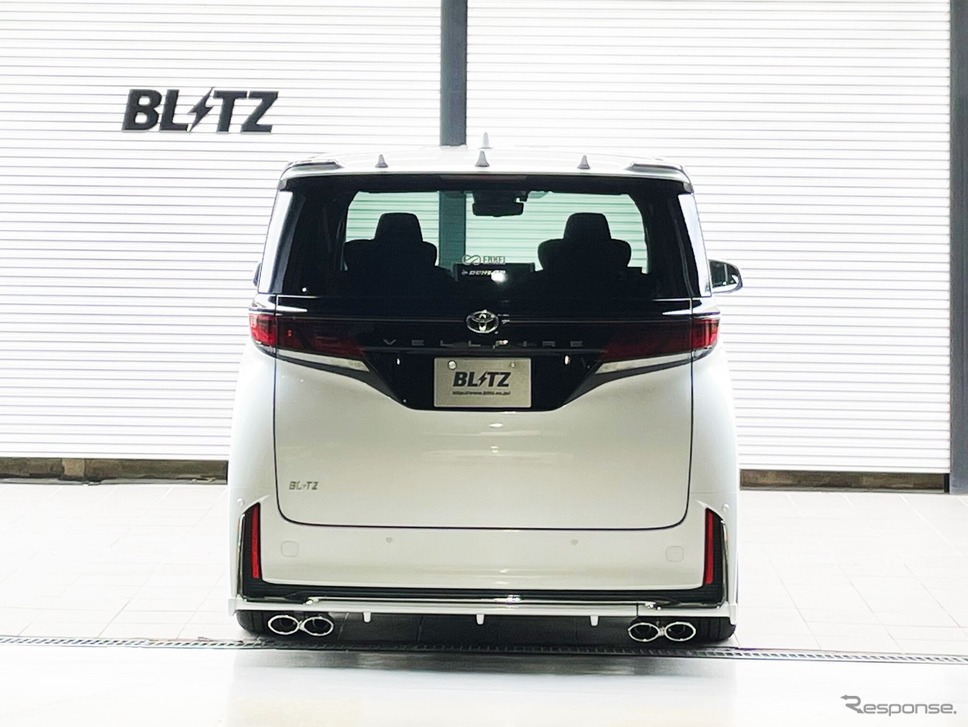 ニュルスペック・カスタムエディションVS ヴェルファイア装着例(BLITZエアロ装着車)《写真提供 BLITZ》