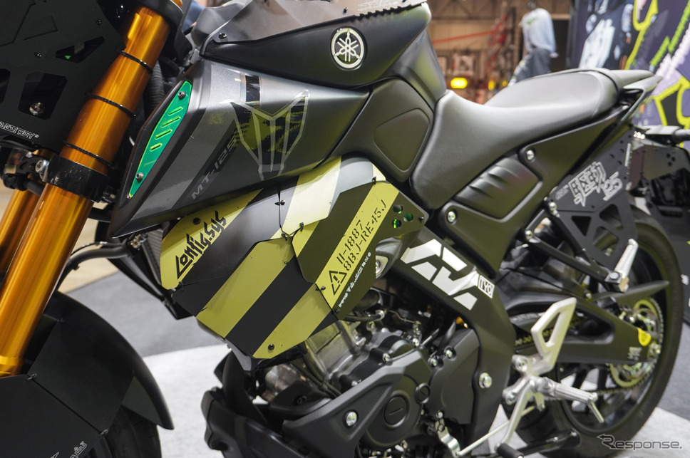 ヤマハ発動機×中央町戦術工芸「装甲弐輪試作機『駆動125』」(東京コミコン2024)《写真撮影 宮崎壮人》