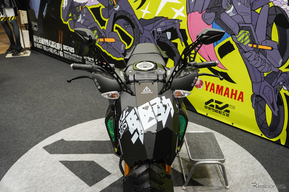 ヤマハ発動機×中央町戦術工芸「装甲弐輪試作機『駆動125』」(東京コミコン2024)《写真撮影 宮崎壮人》