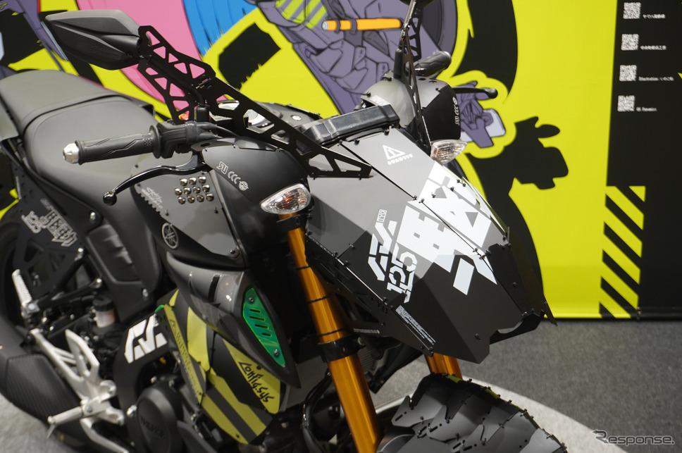 ヤマハ発動機×中央町戦術工芸「装甲弐輪試作機『駆動125』」(東京コミコン2024)《写真撮影 宮崎壮人》