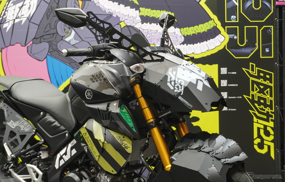 ヤマハ発動機×中央町戦術工芸「装甲弐輪試作機『駆動125』」(東京コミコン2024)《写真撮影 宮崎壮人》