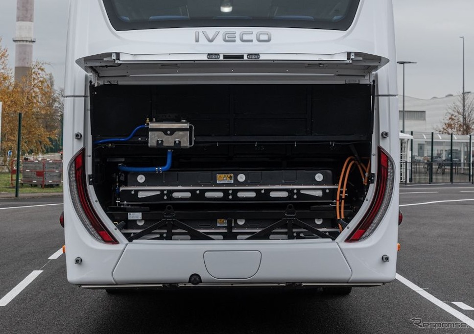 IVECOの新型電気バス「CROSSWAY ELEC」《photo by IVECO》