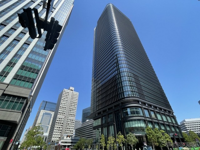 東京海上日動火災保険本社《写真提供 写真AC》