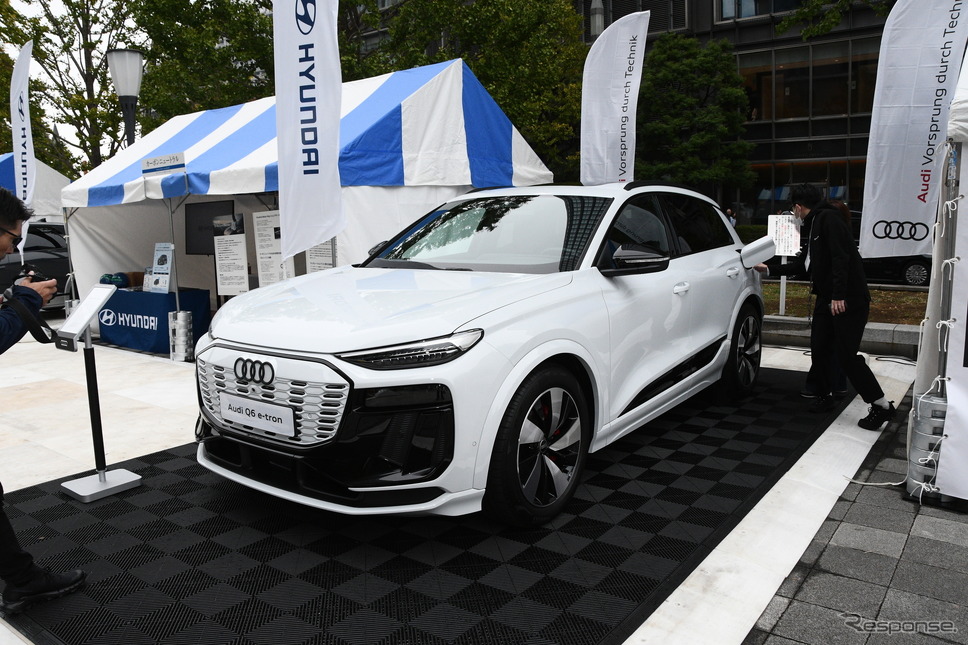 アウディQ6 e-トロン／（行幸通り会場）《写真撮影　諸星陽一》