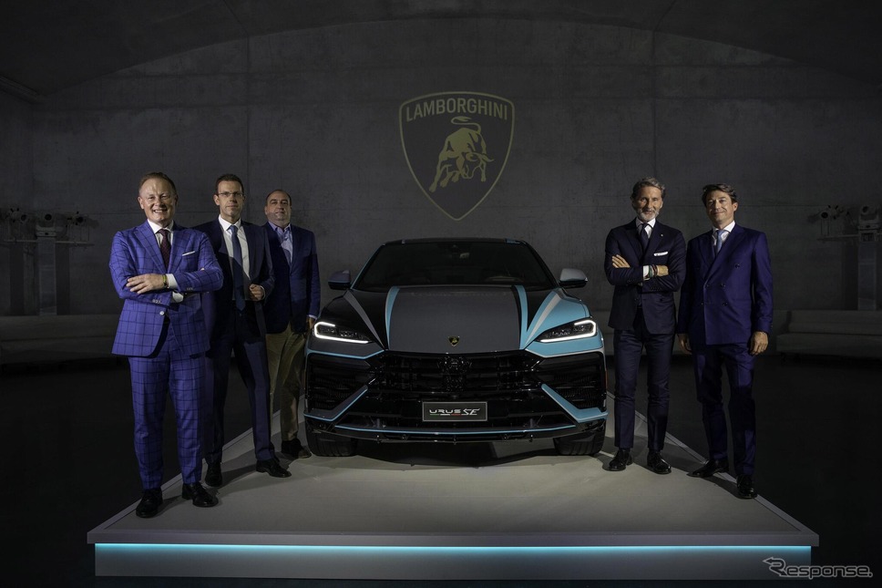 米マイアミ文化に着想を得てカスタマイされたランボルギーニ『ウルスSE』《photo by Lamborghini》