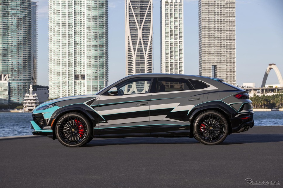 米マイアミ文化に着想を得てカスタマイされたランボルギーニ『ウルスSE』《photo by Lamborghini》