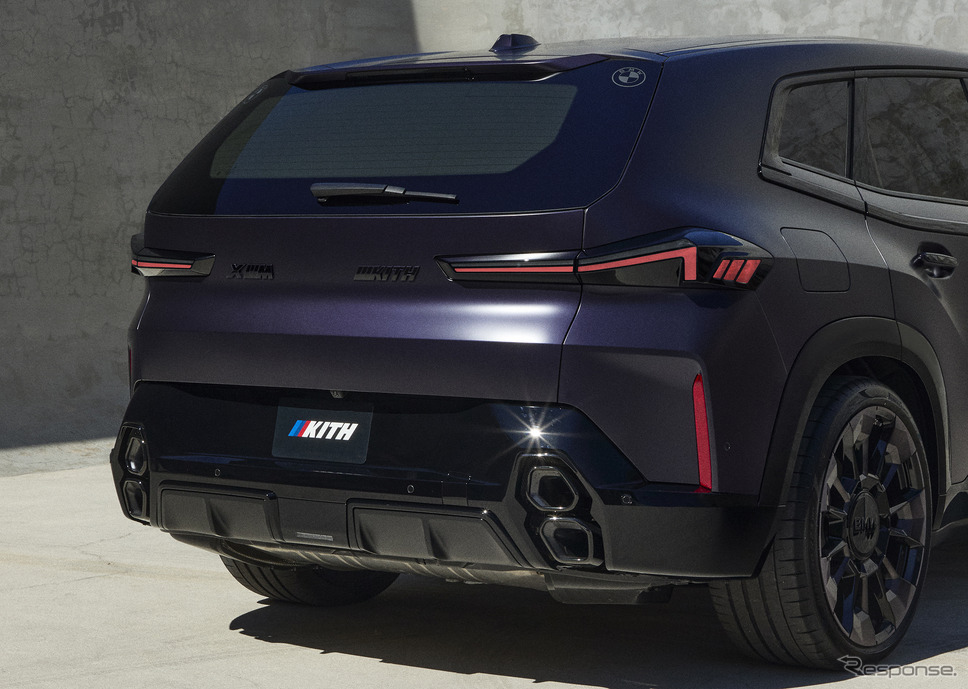 2025 BMW XM by Kith(BMW Individual Frozen Techno Violet メタリック)《photo by BMW》