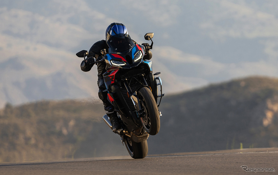 BMW M1000XR《写真提供:ビー・エム・ダブリュー》